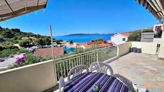 Samostojna hiša v Okrugu Donjem/Čiovo na izjemni lokaciji, drugi vrsti od morja